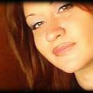 Meet your Posher, Clarissa